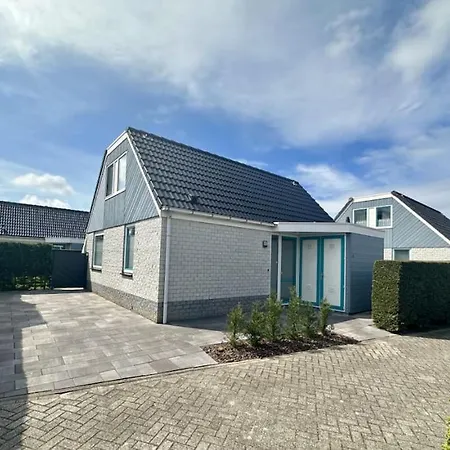 Holiday home Bohemien 42 *